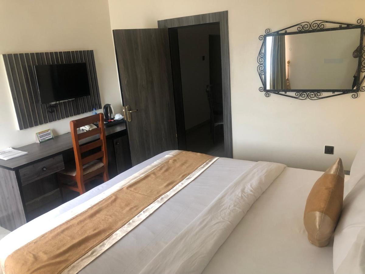 Roban Hotels Limited เอนูกู ภายนอก รูปภาพ